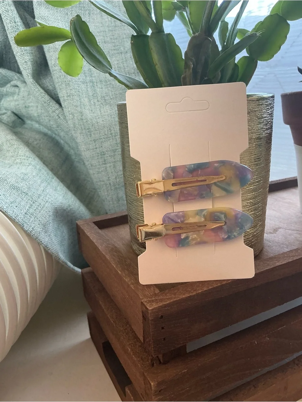 Hair Dance Pastel Marble Resin Hair Clips - Pink, Purple, Blue, Yellow